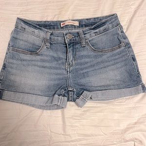 Levi’s light wash Jean shorts